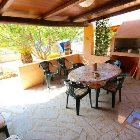 Pittulongu Chalet Sleeps 9 Chalet Olbia